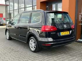 Volkswagen Sharan (2014) thumbnail 3
