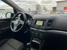 Volkswagen Sharan (2014) thumbnail 26