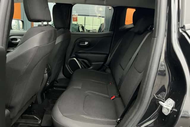 Jeep Renegade (2018) thumbnail 5