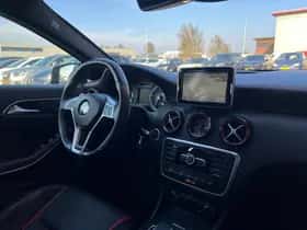 Mercedes-Benz A-Klasse (2015) thumbnail 32