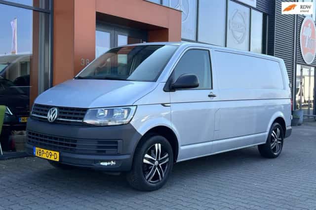 Volkswagen Transporter (2019) thumbnail 1
