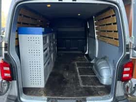 Volkswagen Transporter (2019) thumbnail 11