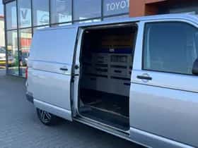 Volkswagen Transporter (2019) thumbnail 28