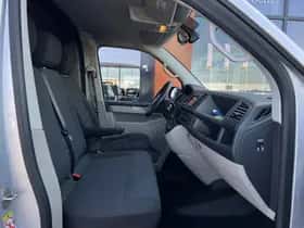 Volkswagen Transporter (2019) thumbnail 10