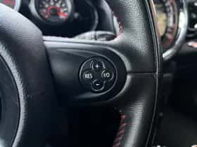 MINI Mini (2011) thumbnail 21