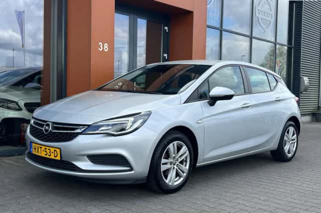 Opel Astra (2019) thumbnail 1