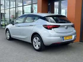 Opel Astra (2019) thumbnail 3