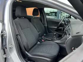 Opel Astra (2019) thumbnail 9