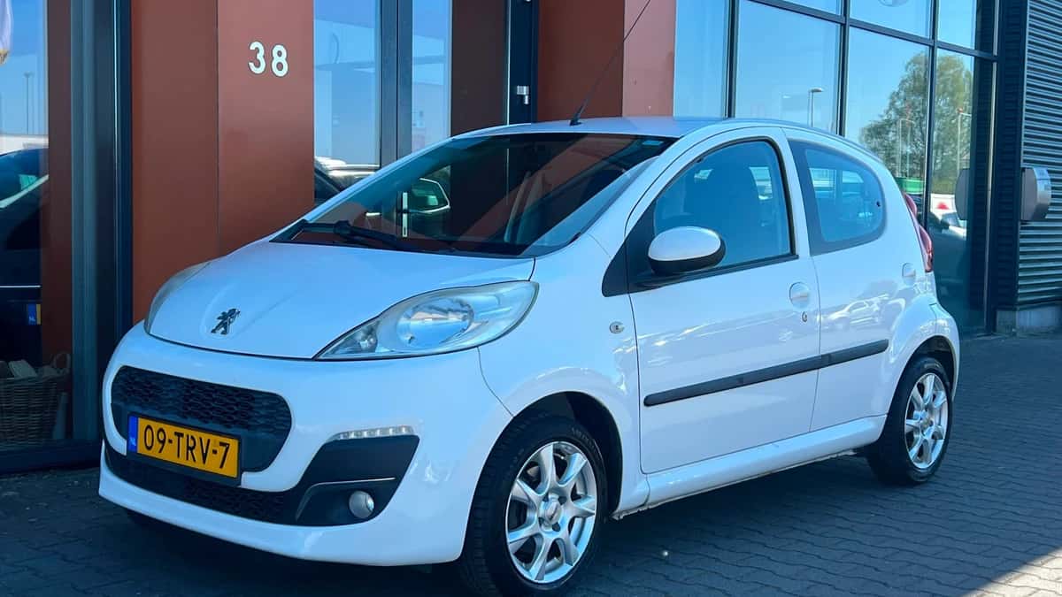 Peugeot 107 (2012) — foto 1