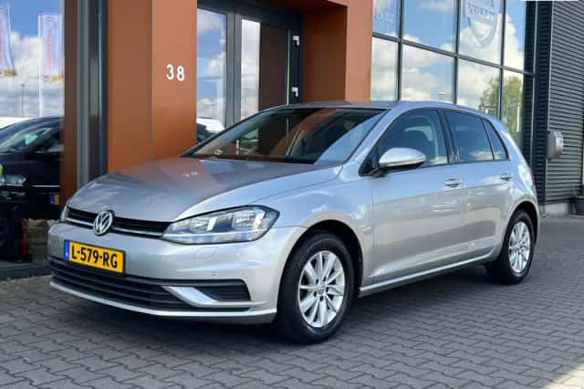 Volkswagen Golf (2019) thumbnail 1