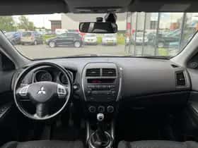 Mitsubishi ASX (2011) thumbnail 13