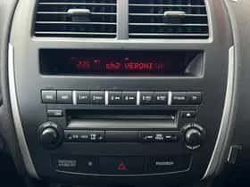 Mitsubishi ASX (2011) thumbnail 17