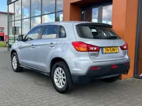 Mitsubishi ASX (2011) thumbnail 3