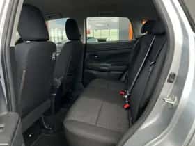 Mitsubishi ASX (2011) thumbnail 5