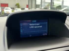 Ford Fiesta (2015) thumbnail 26