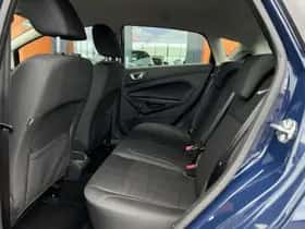 Ford Fiesta (2015) thumbnail 5