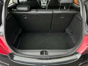 Opel Corsa (2012) thumbnail 13