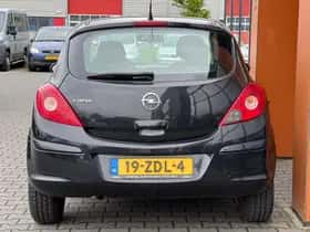Opel Corsa (2012) thumbnail 16
