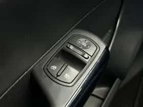 Opel Corsa (2012) thumbnail 17