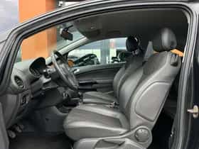 Opel Corsa (2012) thumbnail 4
