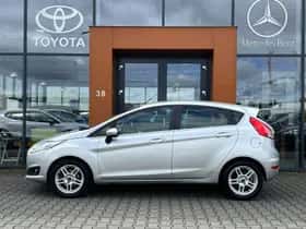 Ford Fiesta (2014) thumbnail 2