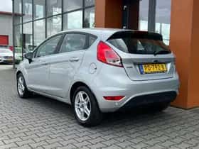 Ford Fiesta (2014) thumbnail 3