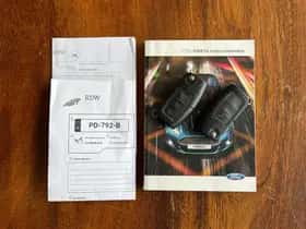 Ford Fiesta (2014) thumbnail 28
