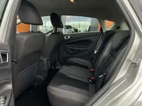Ford Fiesta (2014) thumbnail 5