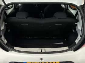 Toyota Aygo (2016) thumbnail 12