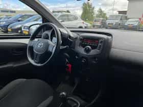 Toyota Aygo (2016) thumbnail 14