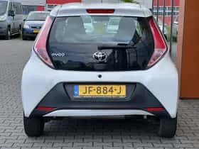Toyota Aygo (2016) thumbnail 22