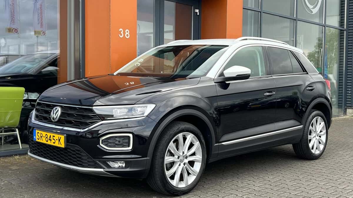 Volkswagen T Roc (2018) — foto 1