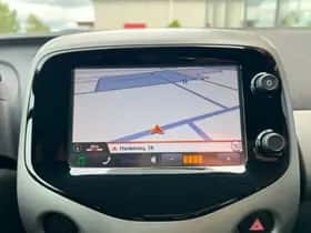 Toyota Aygo (2017) thumbnail 14