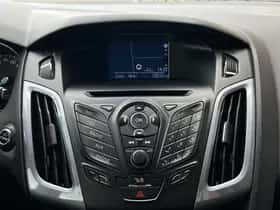 Ford Focus (2013) thumbnail 15