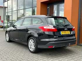 Ford Focus (2013) thumbnail 3