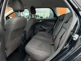 Ford Focus (2013) thumbnail 5