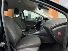 Ford Focus (2013) thumbnail 10