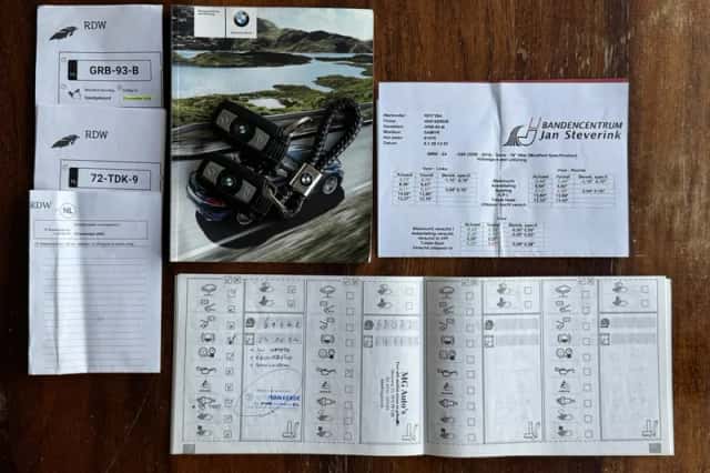 BMW Z4 (2009) thumbnail 6