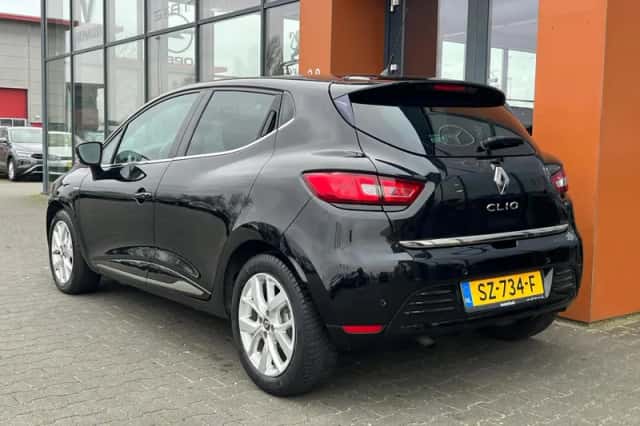 Renault Clio (2018) thumbnail 3