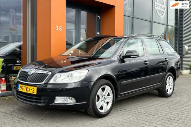Škoda Octavia (2012) thumbnail 1