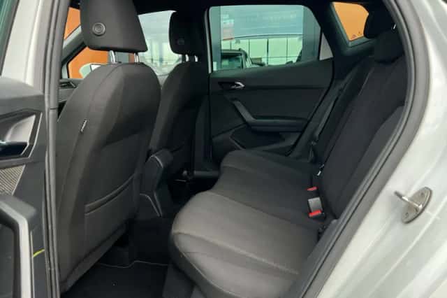 SEAT Arona (2018) thumbnail 5