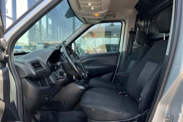 Opel Combo (2017) thumbnail 4