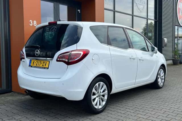 Opel Meriva (2016) thumbnail 4