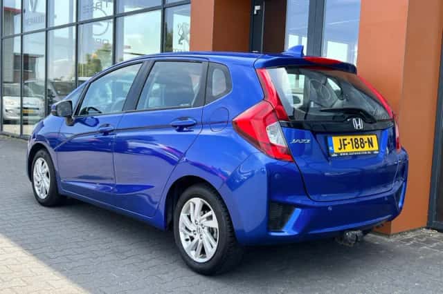 Honda Jazz (2016) thumbnail 3