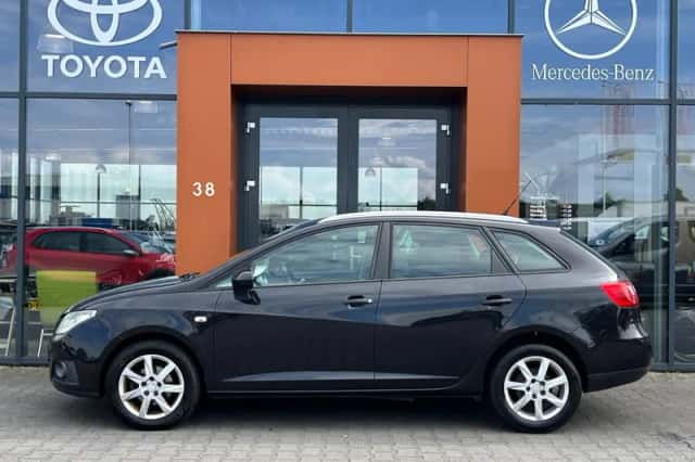 SEAT Ibiza (2011) thumbnail 2