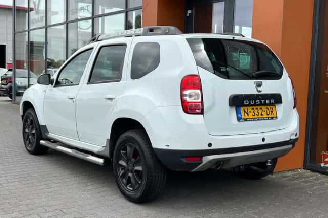 Dacia Duster (2014) thumbnail 3