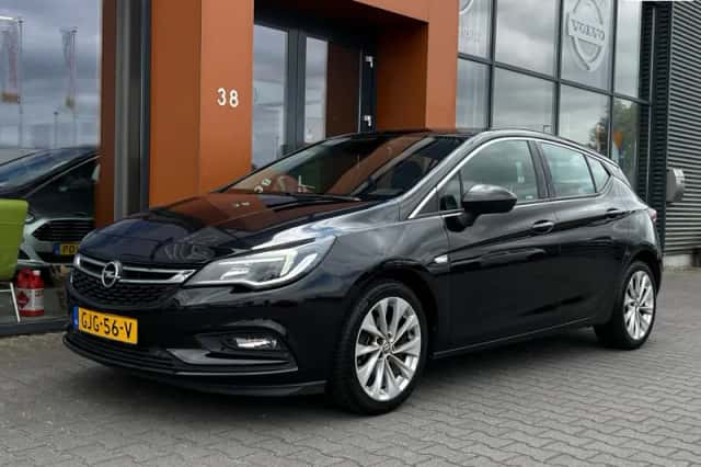 Opel Astra (2017) thumbnail 1