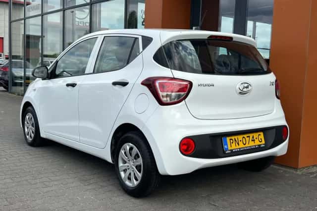 Hyundai i10 (2018) thumbnail 3