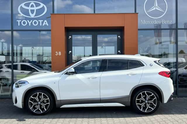 BMW X2 (2019) thumbnail 2