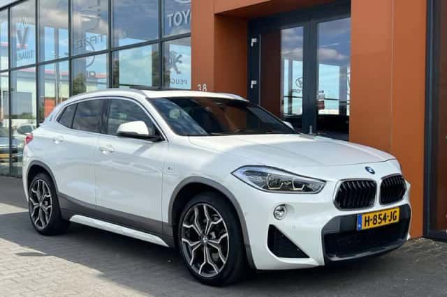 BMW X2 (2019) thumbnail 6